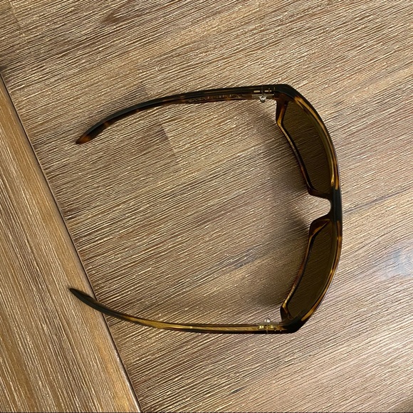 Electric sunglasses - Picture 6 of 10